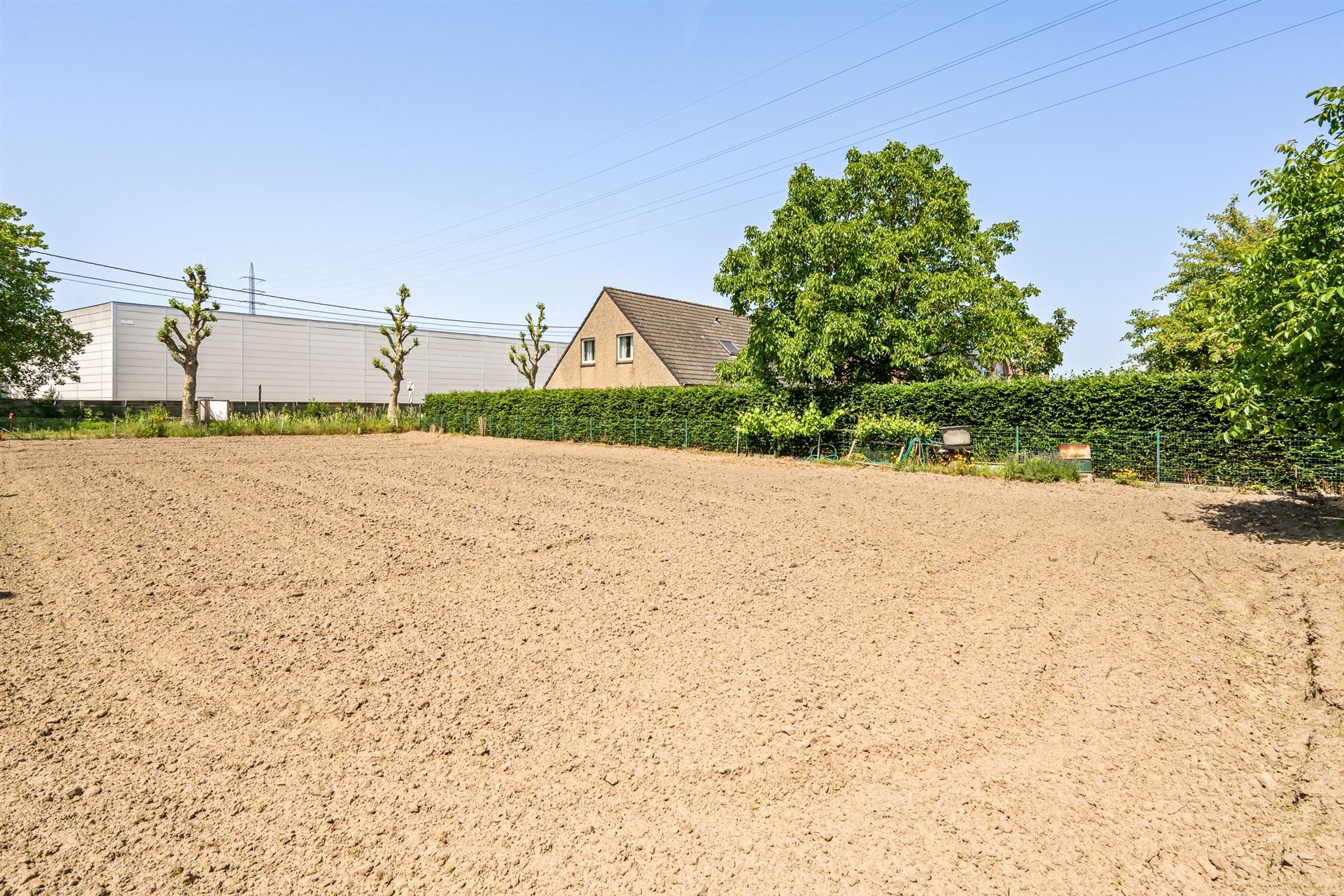 Bouwgrond van 721 m² voor open bebouwing op rustige ligging - foto 4