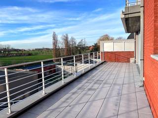Aangenaam, energiezuinig appartement met 2 slaapkamers ....In deze kleine residentie vinden we dit gezellig appartement op de eerste verdieping. Bij...