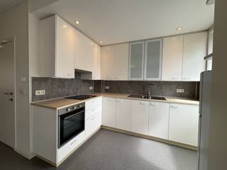 Gelegen in de Van Mullemstraat 14 op het eerste verdiep, bevindt zich dit aangenaam appartement op een centrale ligging, op wandelafstand van de...