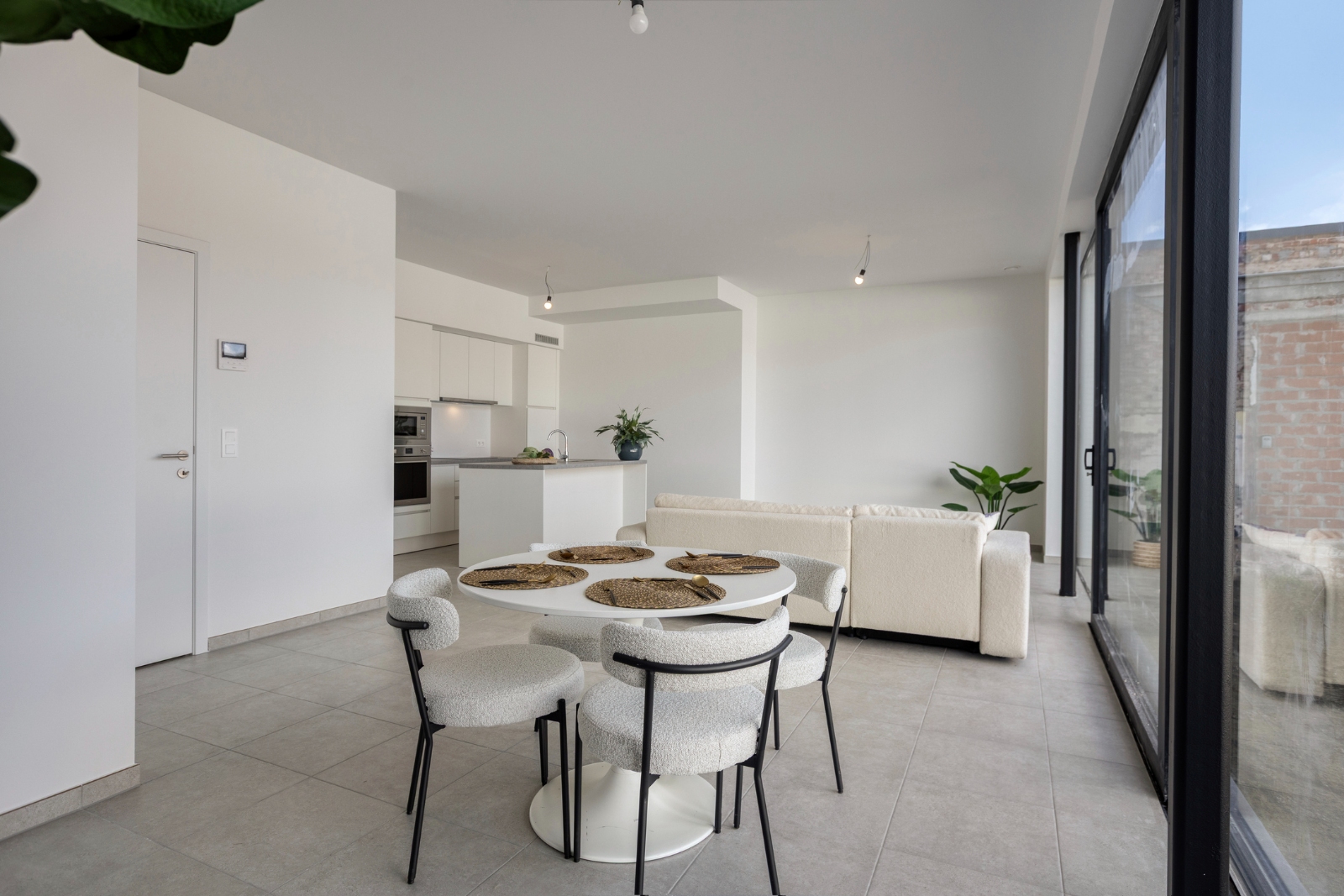 Instapklaar gelijkvloers nieuwbouwappartement met 2 slaapkamers, terras en privatieve tuin - foto 5