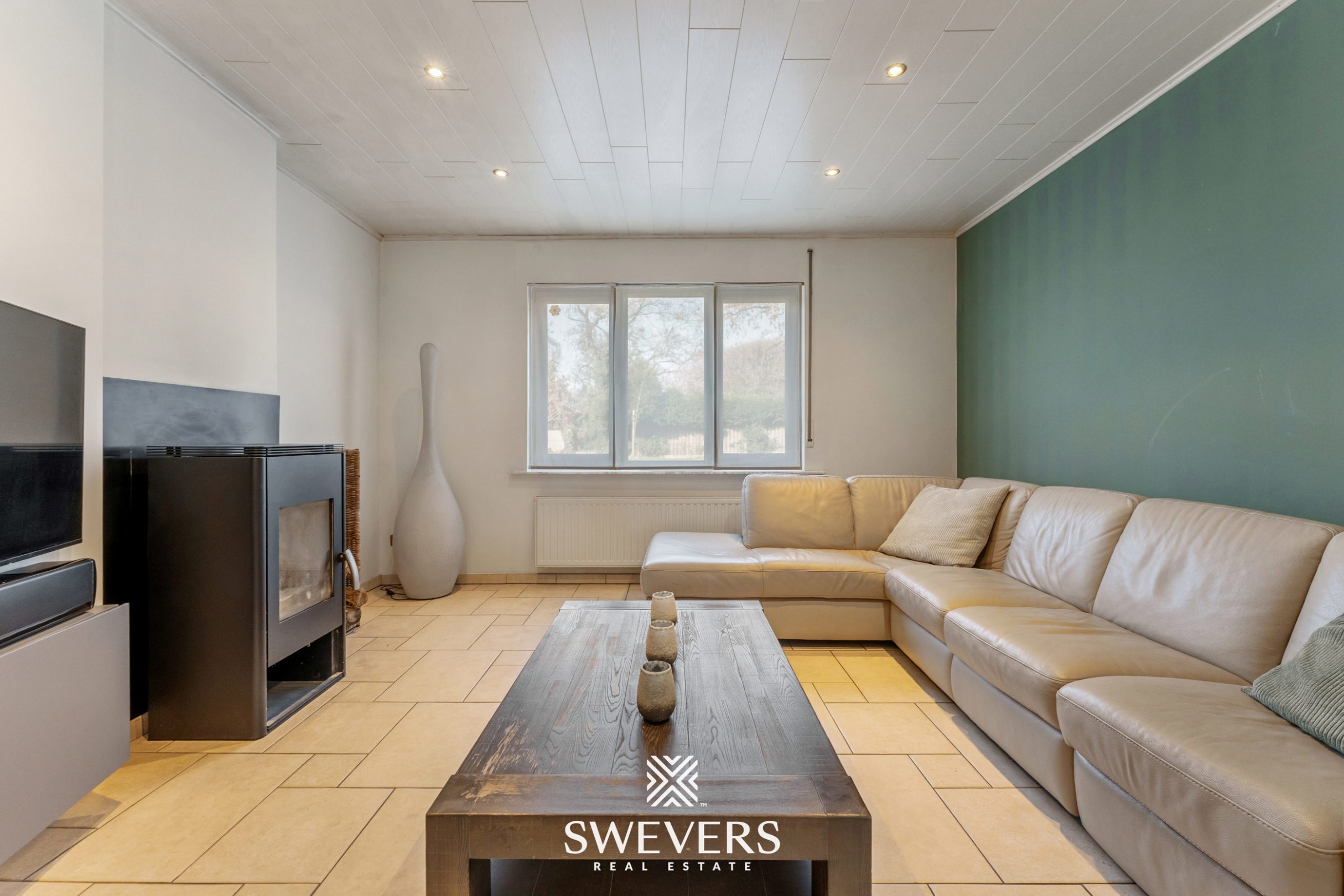 Ruime halfopen woning met zuidoostgerichte tuin en zwembad - foto 5