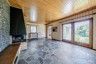 WE INVEST Sud-Luxembourg presenteert u deze te renoveren rijwoning met veel potentieel, ideaal gelegen in een rustige wijk op een steenworp...