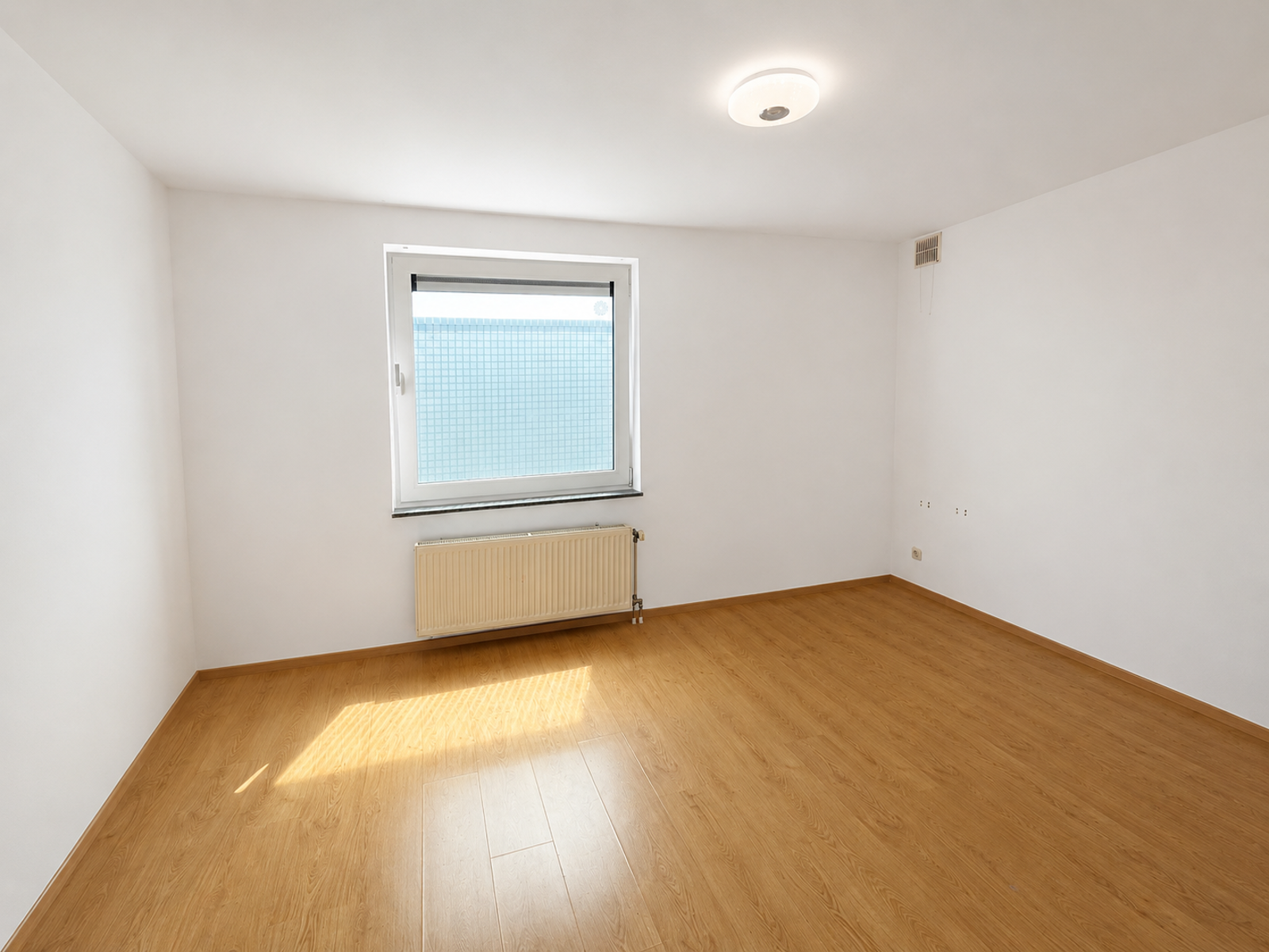 Ruim 2-Slaapkamer Appartement Te Huur In Boom! - foto 5