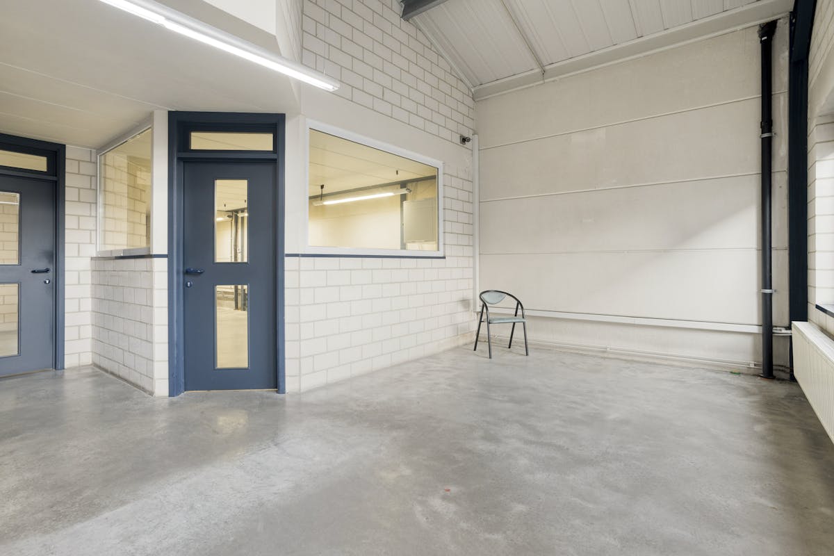 Bedrijfsgebouw (ca. 375 m²) te huur in Aalter - foto 4