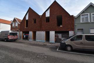 Nieuwbouwwoning gelegen in het centrum van Maldegem, een zeer rustige en centale ligging, vlakbij de markt en Tennisclub 't Lobbeke. De woning...