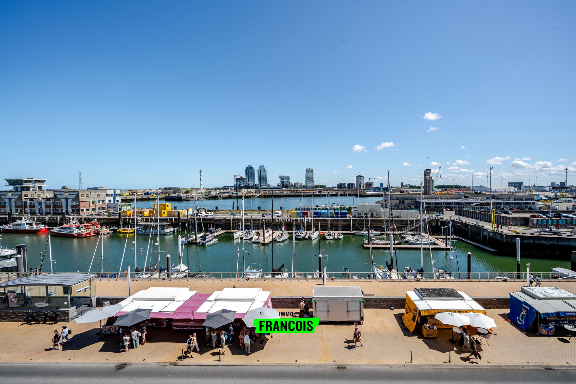 Twee Slaapkamer Appartement met zicht op Jachthaven in Centrum Oostende - foto 2