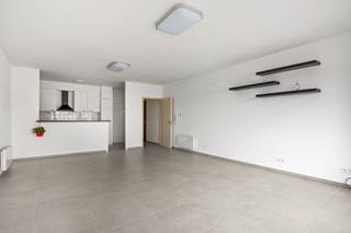 Op zoek naar een instapklaar appartement met veel licht en een gezellig terras? Dan is dit appartement op de bovenste verdieping zeker een...