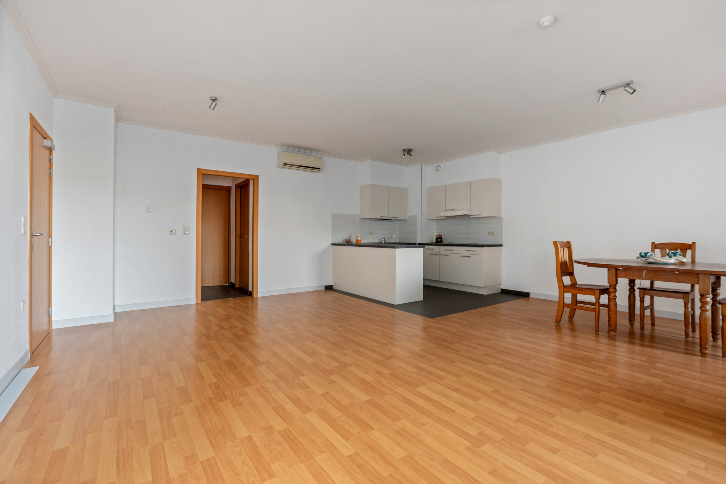 Appartement à vendre à Beveren-Kruibeke-Zwijndrecht avec 1 chambre - photo 4