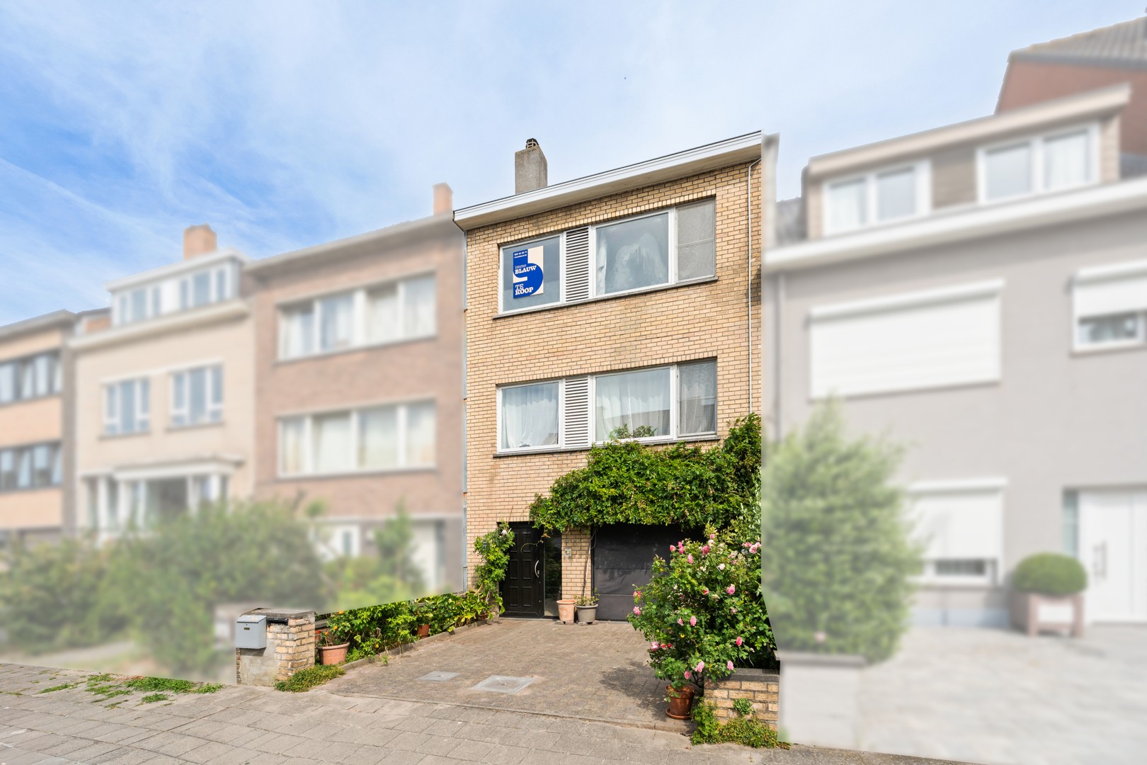 Ruime woning met grote tuin in Mariakerke - foto 1