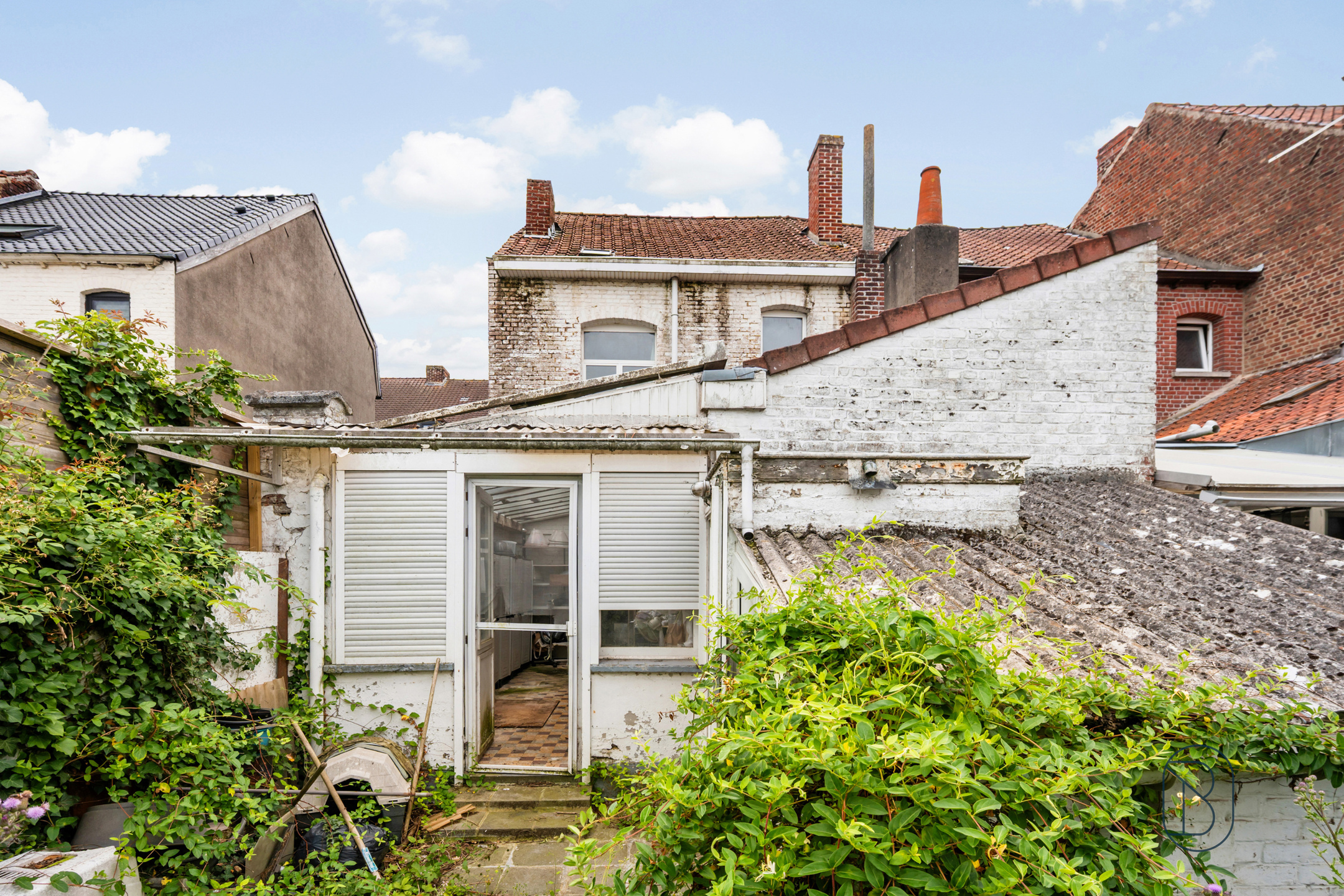 Te renoveren woning met 2 slpk en zolder in Doornik - foto 4
