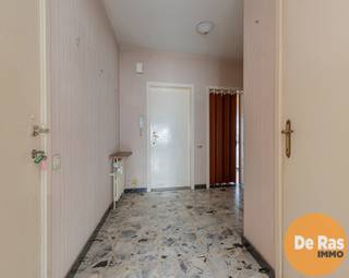 AALST - Gelijkvloers appartement met veel potentieel op toplocatie.EERSTE BEZOEKDAG woensdag 22/04 VAN 16U TOT 19U (enkel op afspraak!)Bent u op zoek...