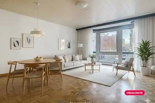 Op te frissen appartement van ca. 56 m² met tuin van ca. 68 m² te koop in Antwerpen. Het is gelegen op de eerste verdieping in een kleinschalig gebouw met lift in de Constitutiestraat. Tal van winkels, restaurants en cafés liggen in de directe omgeving. Vlotte bereikbaarheid wordt gegarandeerd door de nabijheid van openbaar vervoer en de belangrijke invalswegen. Indeling:- inkomhal- ruime, lichtrijke leefruimte- geïnstalleerde keuken- badkamer met toilet, douche en lavabo- berging- slaapkamer met toegang tot terras- tuin ca. 68 m²"Deze AI-visualisaties zijn bedoeld als inspiratie. Er werd geen rekening gehouden met technische specificaties, stedenbouwkundige voorschriften of de concrete mogelijkheden tot realisatie."Ideaal voor eigen bewoning of als investering!Bent u geïnteresseerd in een appartement of woning te koop in Antwerpen? Aarzel dan niet om ons te contacteren. Had u graag uw eigen eigendom te koop aangeboden contacteer ons dan voor een vrijblijvende schatting, telefonisch op het nummer 03/206.76.76 of per mail naar antwerpen@dewaele.com.Ook voor alle andere vragen omtrent vastgoed kan u steeds bij ons kantoor te Antwerpen terecht!