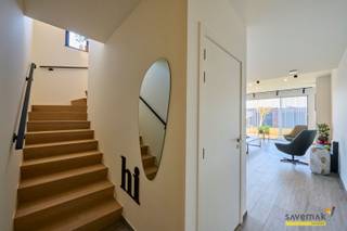 Sur un terrain spacieux et large de 850m² (anciennement 2 parcelles) nous trouvons cette maison kangourou récemment construite.Située dans une rue...
