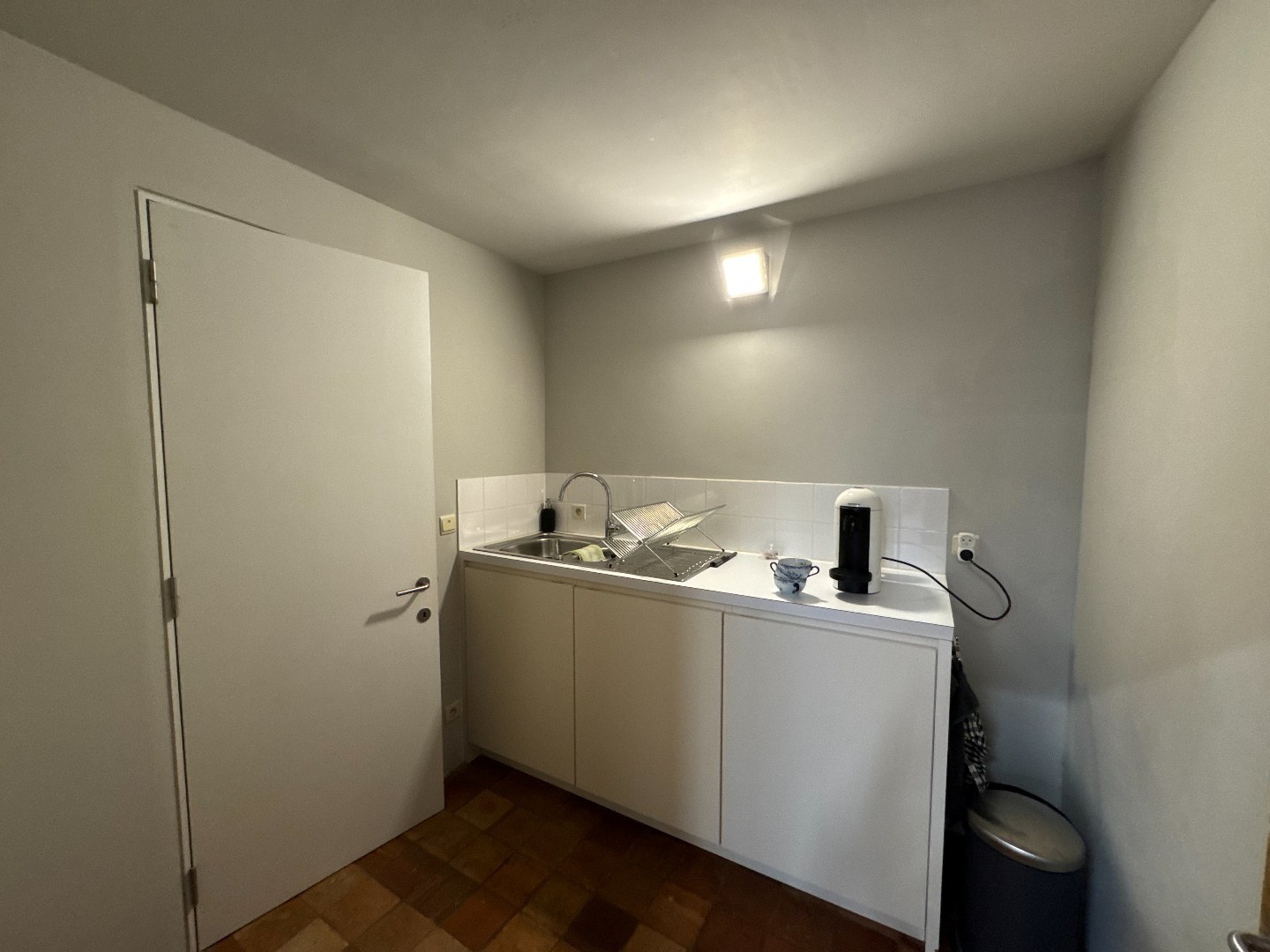 Commercial for rent in Ghent - photo 4