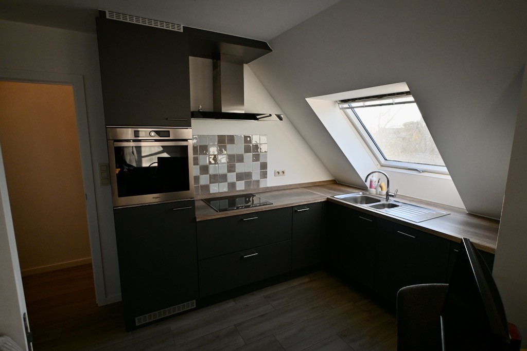 Leuk dakappartement met 2 slaapkamers . - foto 3