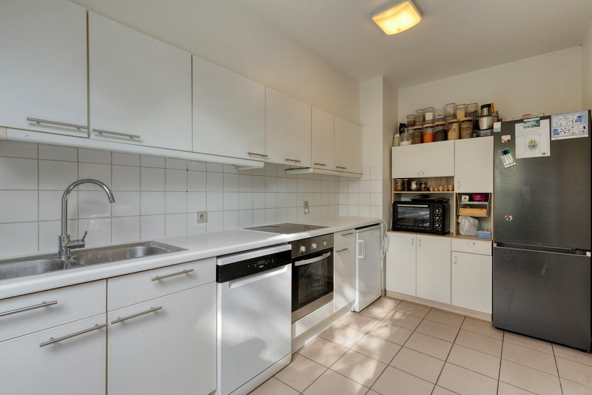 2-slaapkamerappartement met terras en parking in Laken - foto 4