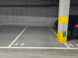 Ondergrondse staanplaats in nieuwbouwcomplex Arboretogenummerde staanplaats, toegang via geautomatiseerde kantelpoorten thv Brusselsesteenweg...