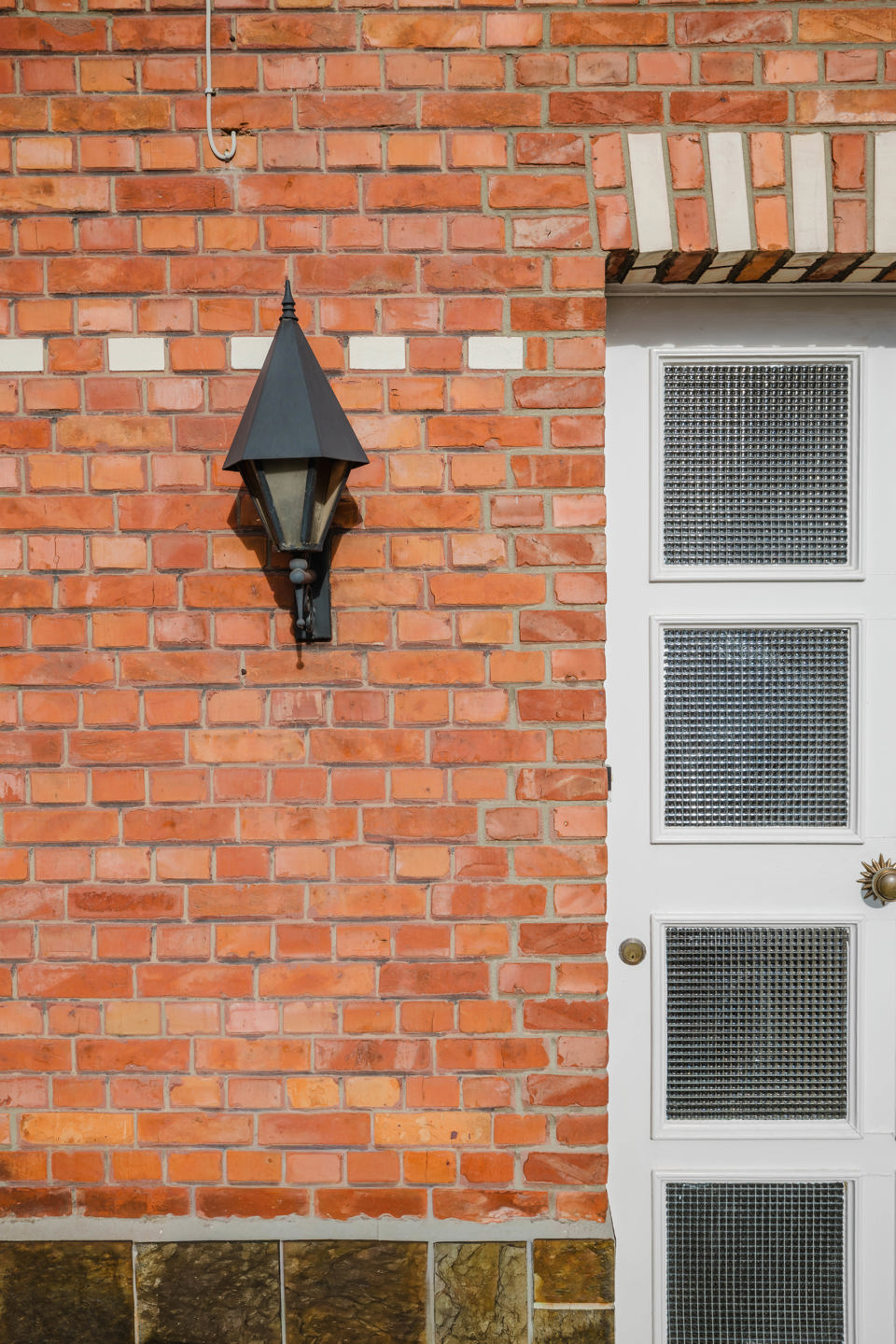 Pittoreske en charmante woning met diepe tuin in Kruishoutem - foto 2