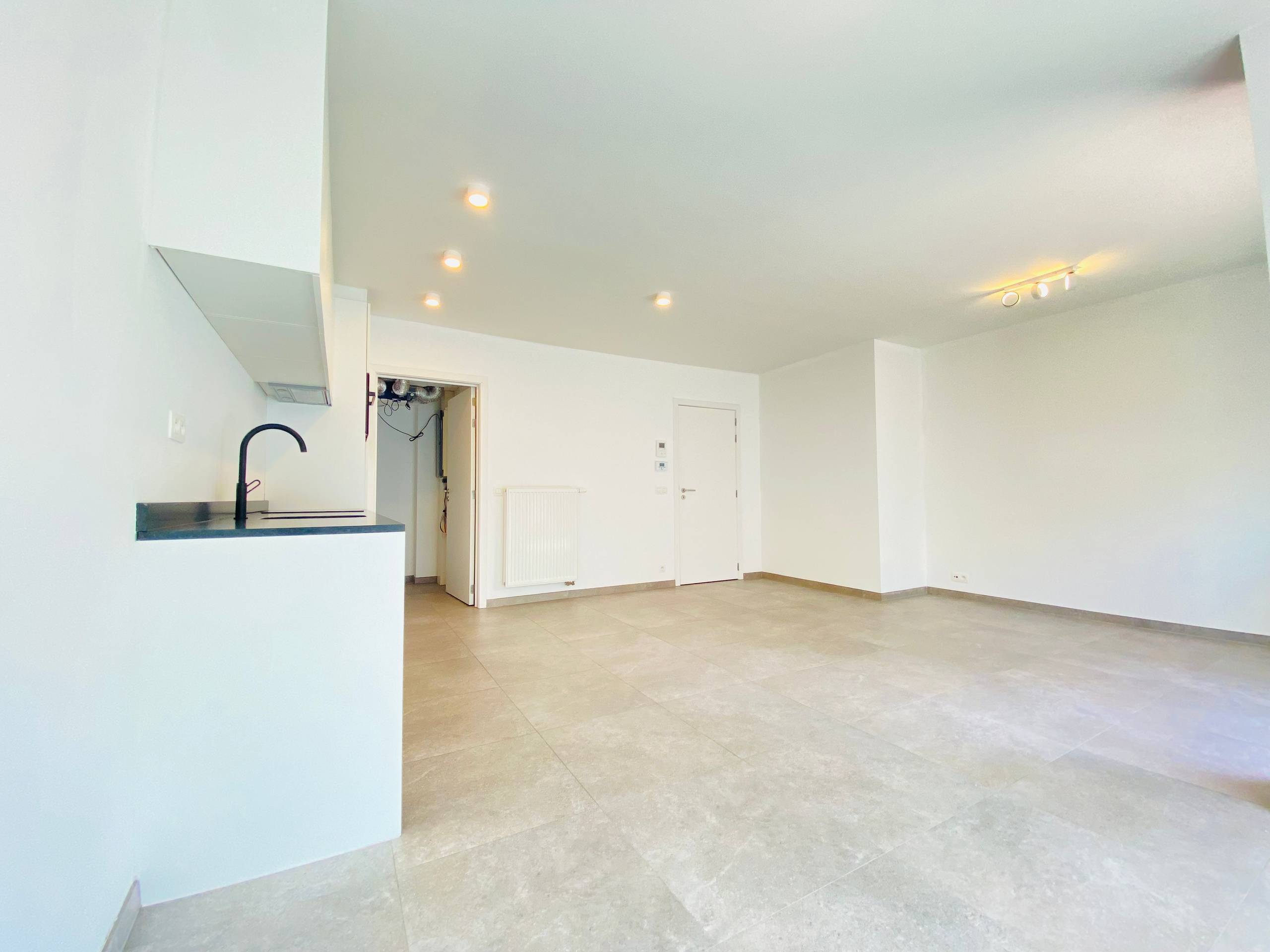 Apartment for rent in Beselare with 2 bedrooms - photo 5