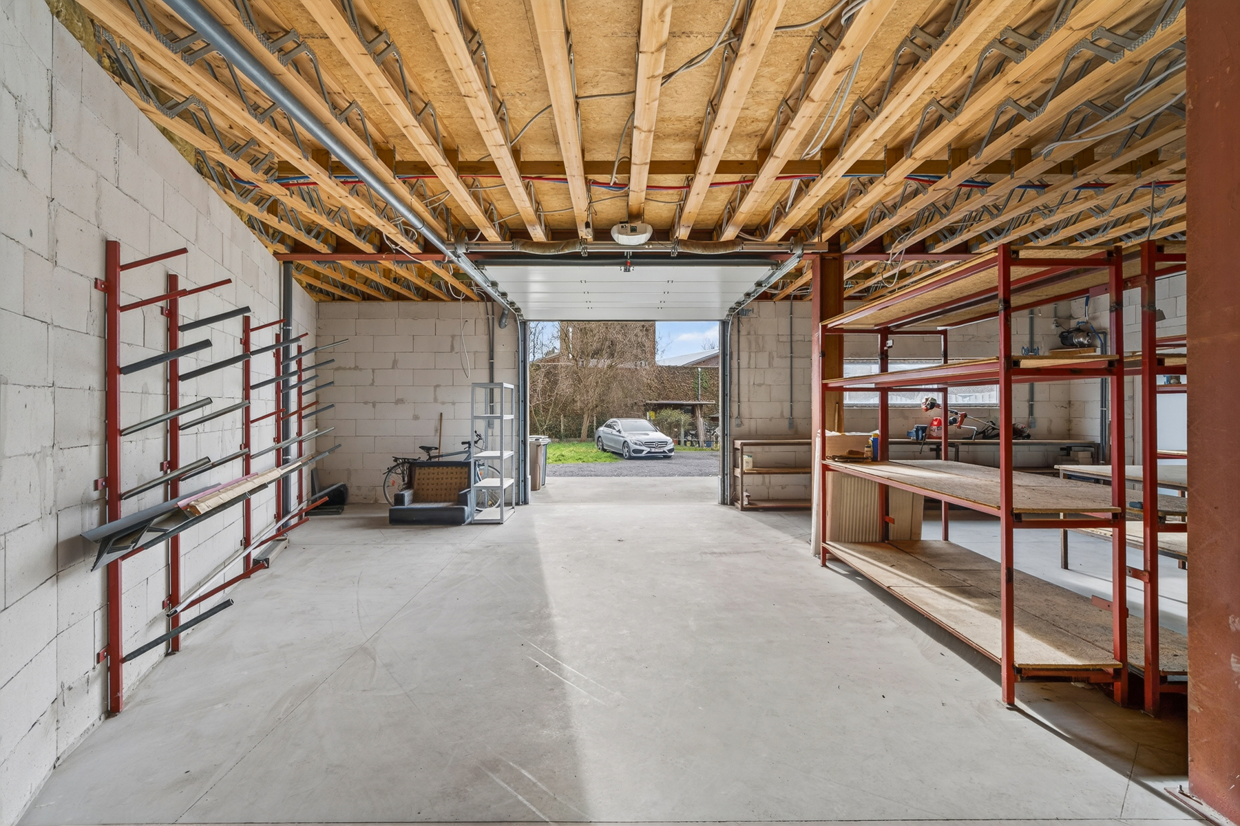 Magazijn met bovenliggend appartement in Ronse - foto 2