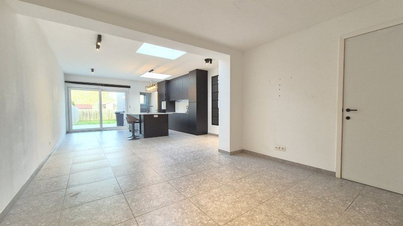 Instapklare moderne gezinswoning met 3 slaapkamers - photo 3