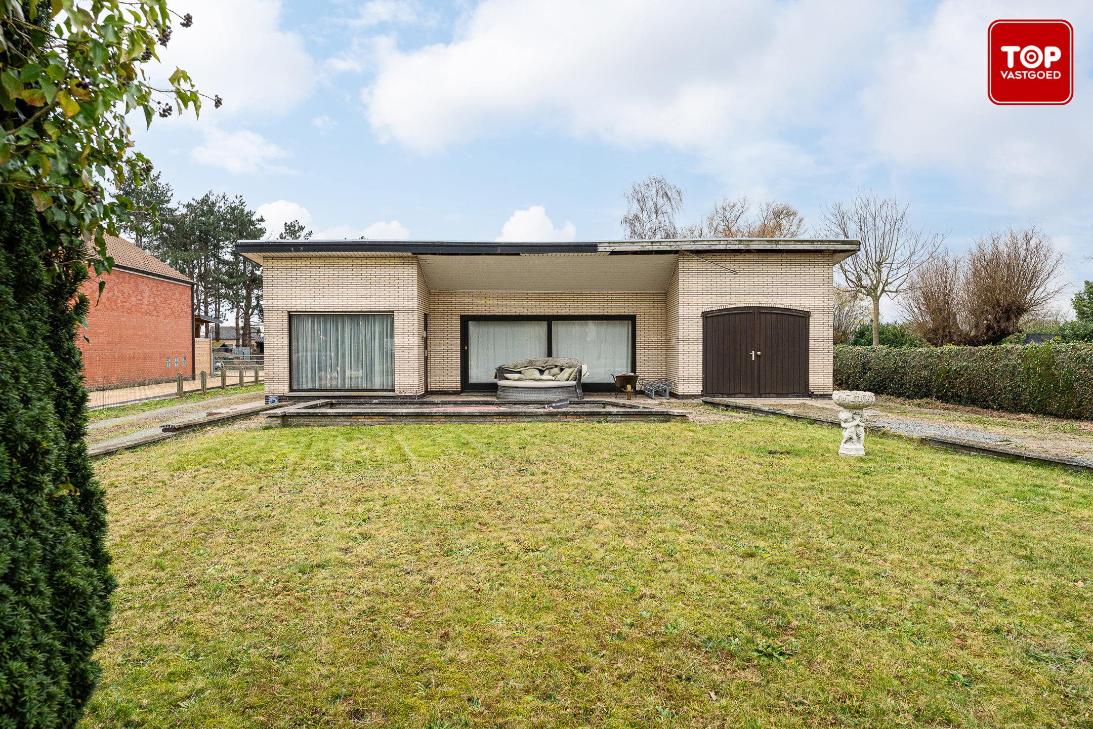 Te renoveren woning met enorme loods - foto 5