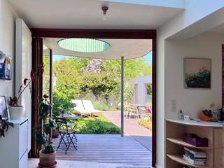 Zoek je een kwalitatief gerenoveerde woning waar je zonder zorgen kan intrekken, met ruimte voor een gezin en thuiswerk, en toch dicht bij het...