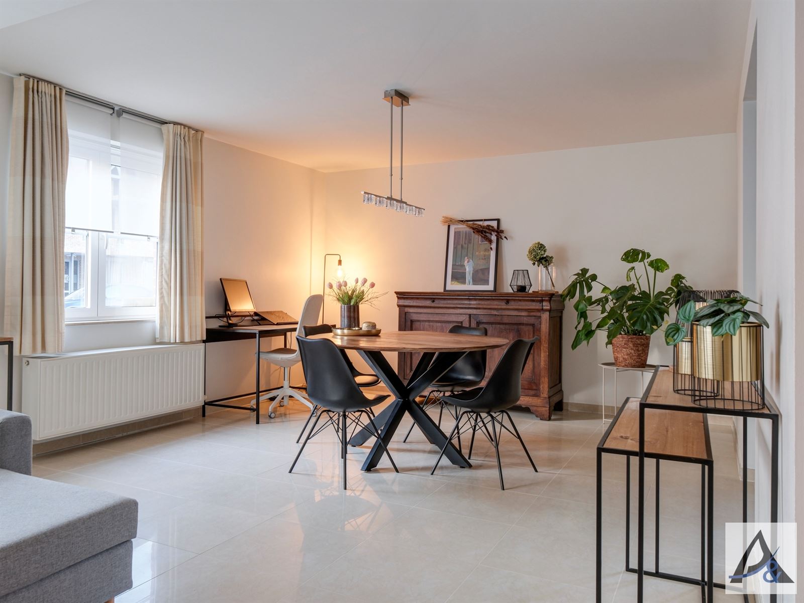 Ruim Gelijkvloers Appartement van 107 m² met twee autostaanplaatsen - foto 5