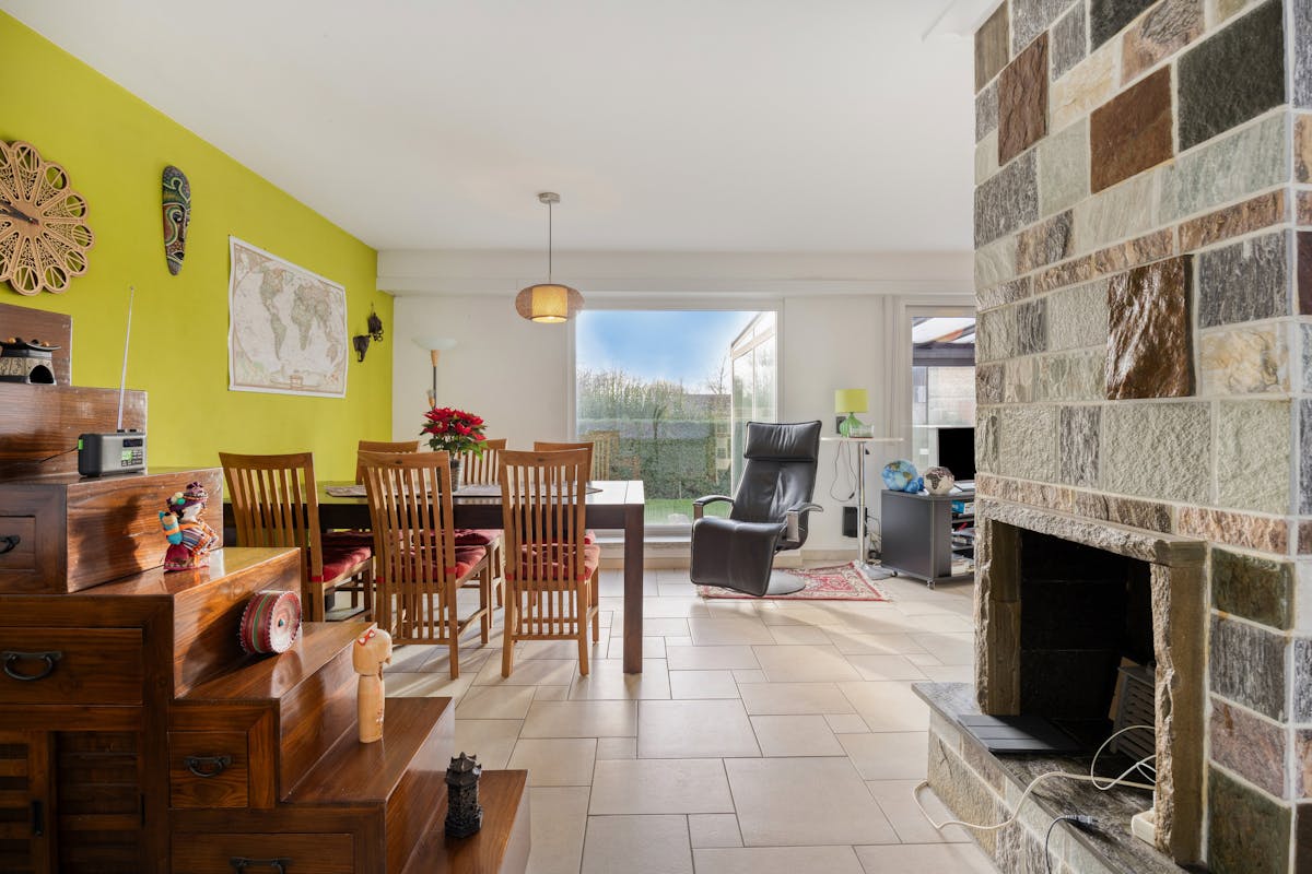 Lichtrijke en gerenoveerde woning in rustige straat in Rumst - foto 5