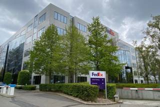 Kantoren te huur : Gelegen aan het Leopoldplein, een complex bestaande uit vier prestigieuze kantoorgebouwen. Unieke ligging langs de snelweg A201die...