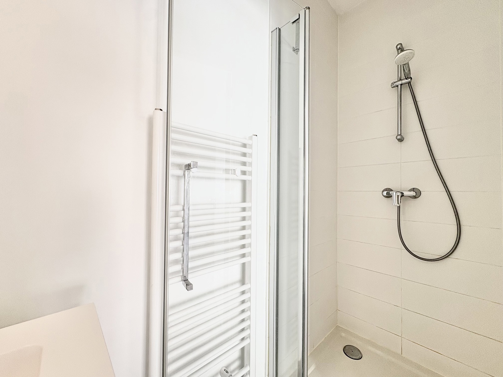 Apartment for rent in Schaerbeek with 1 bedroom - photo 5