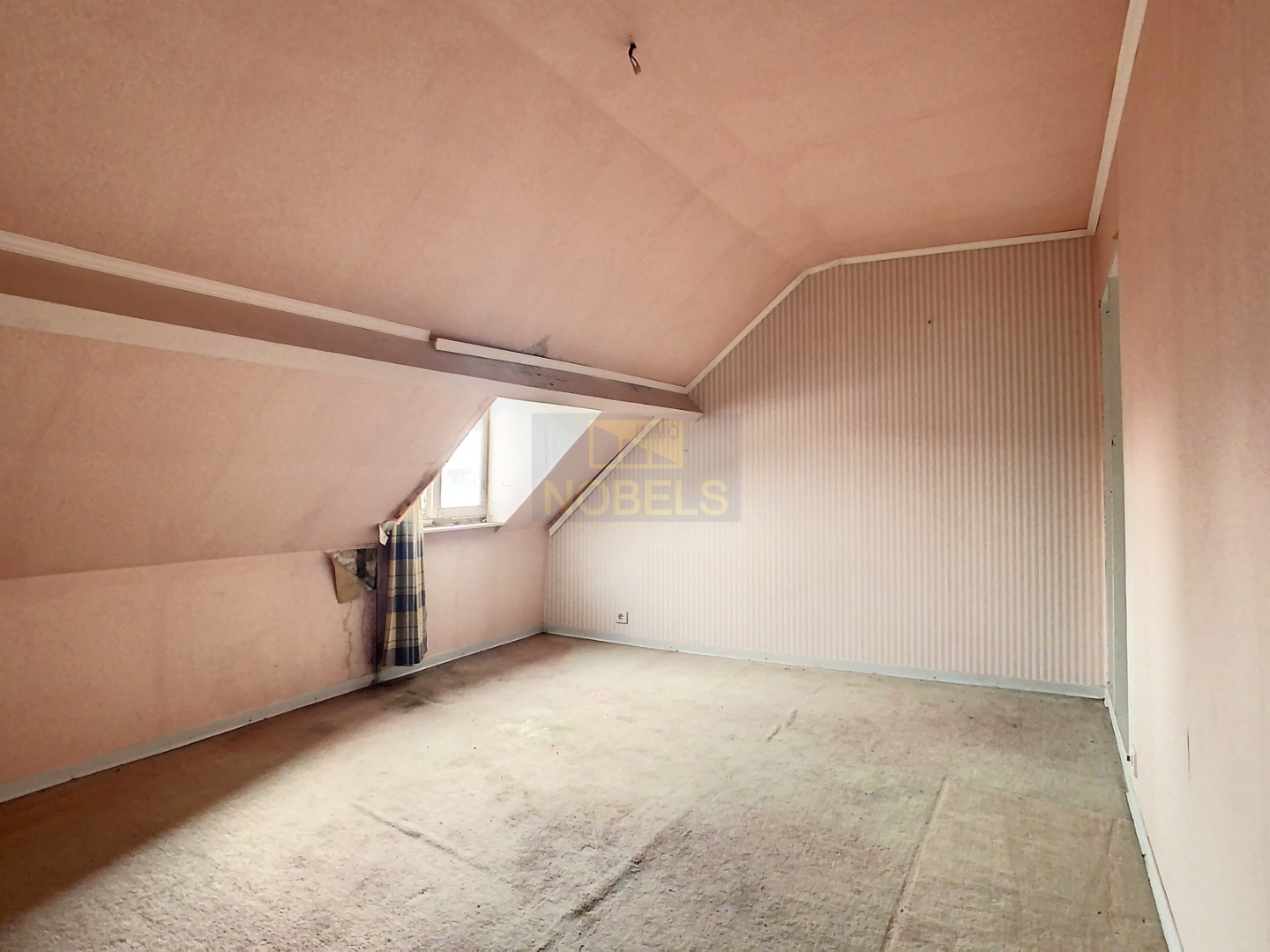 Te koop, centraal gelegen handelsruimte met veel potentieel nabij centrum Brakel! - foto 4