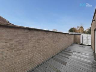 *** A VENDRE *** TUBIZE ! Superbe triplex 3 chambres avec terrasse et cave en plein centre, proche de toutes commodités et à 600m de la gare...