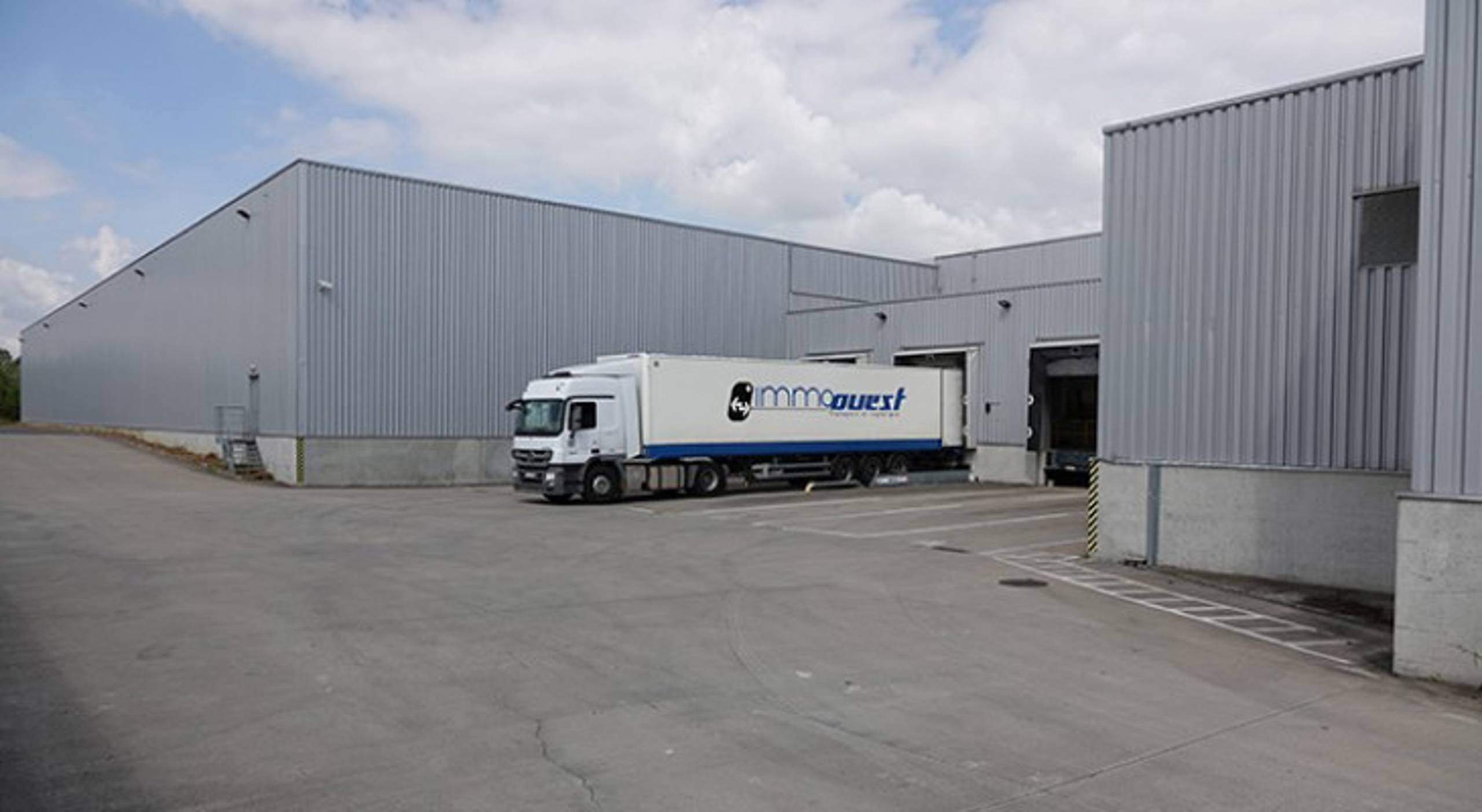 Commercial à louer à Ath - photo 5