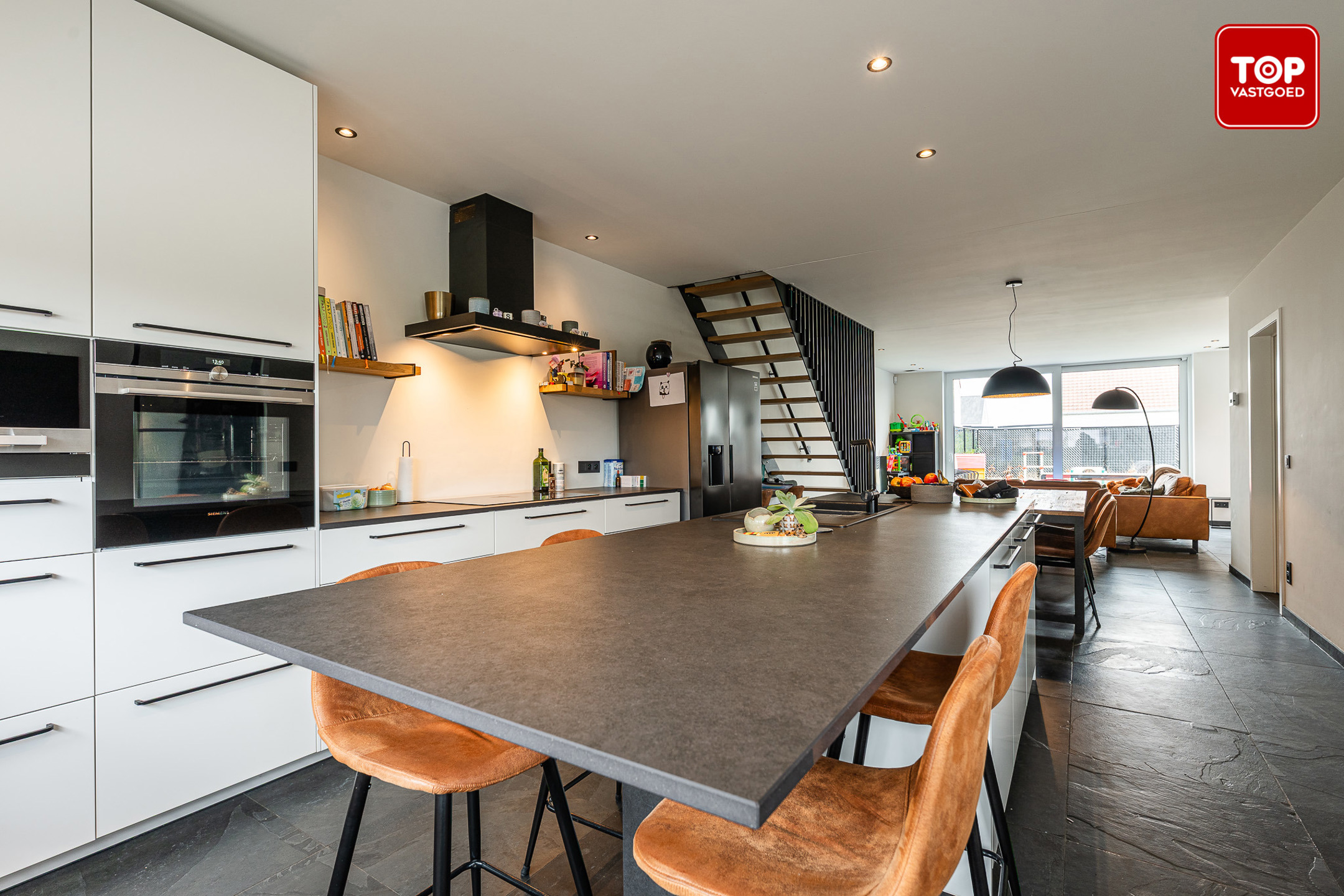 Stijlvolle en energiezuinige gezinswoning met hoogwaardige materialen en zonnige tuin - foto 4