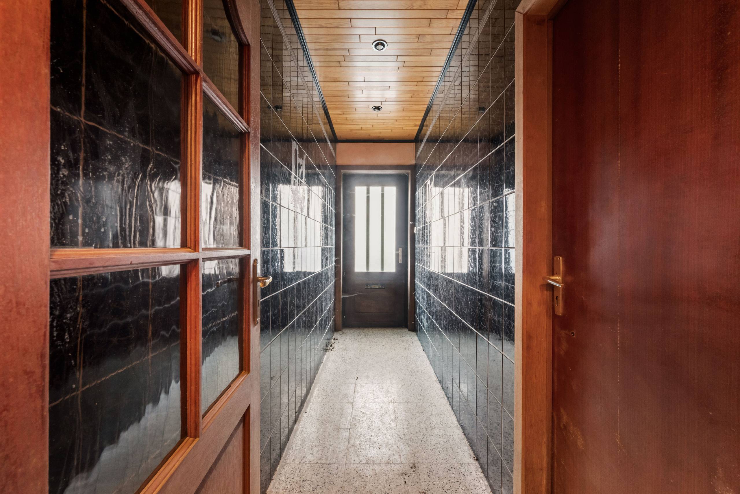 House for sale in Ostend with 3 bedrooms - photo 2