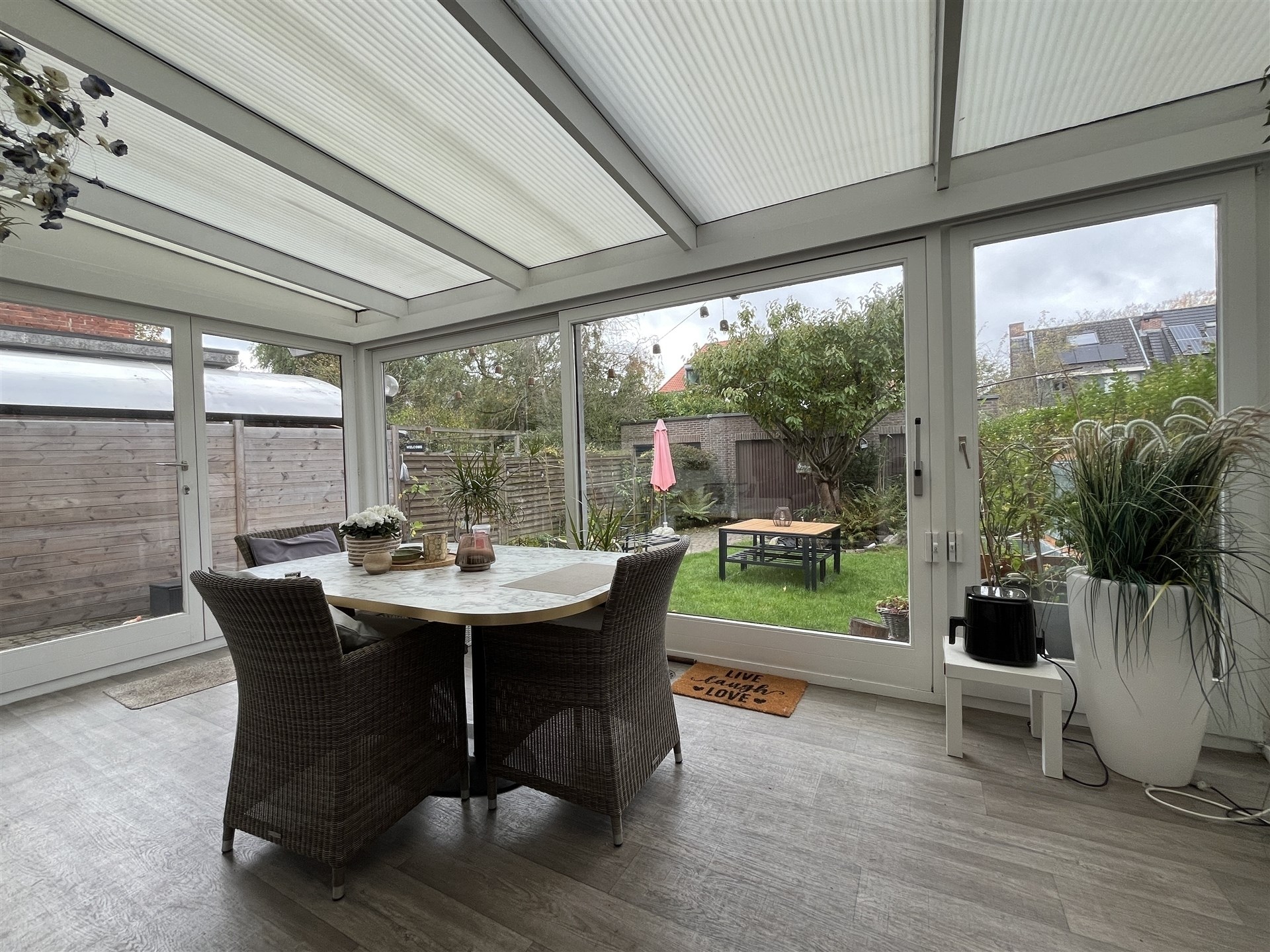 Halfopen bebouwing met garage en tuin - foto 5