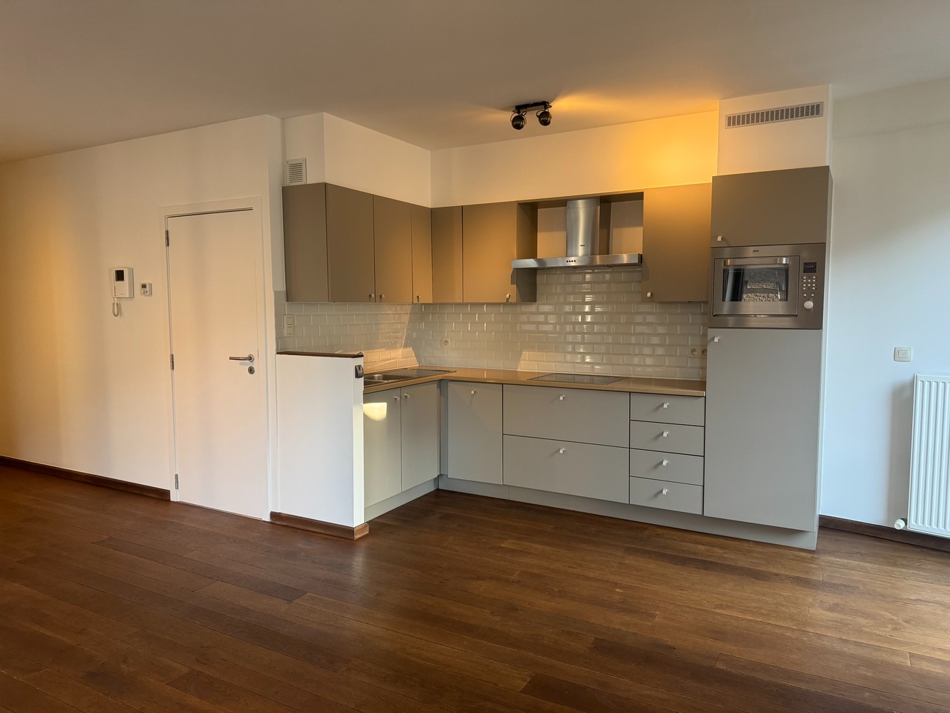 Hoekappartement met terras in hartje Antwerpen - photo 3