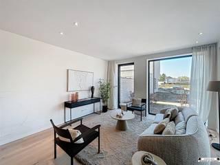 Luxueus energiezuinig nieuwbouw appartement 0.4 gelegen in blok B Het gelijkvloers appartement heeft een oppervlakte van 94,4 m2, 2 slaapkamers, 1...