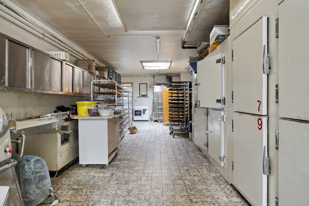 Handelshuis (ingericht als bakkerij) te koop in Brakel - foto 5