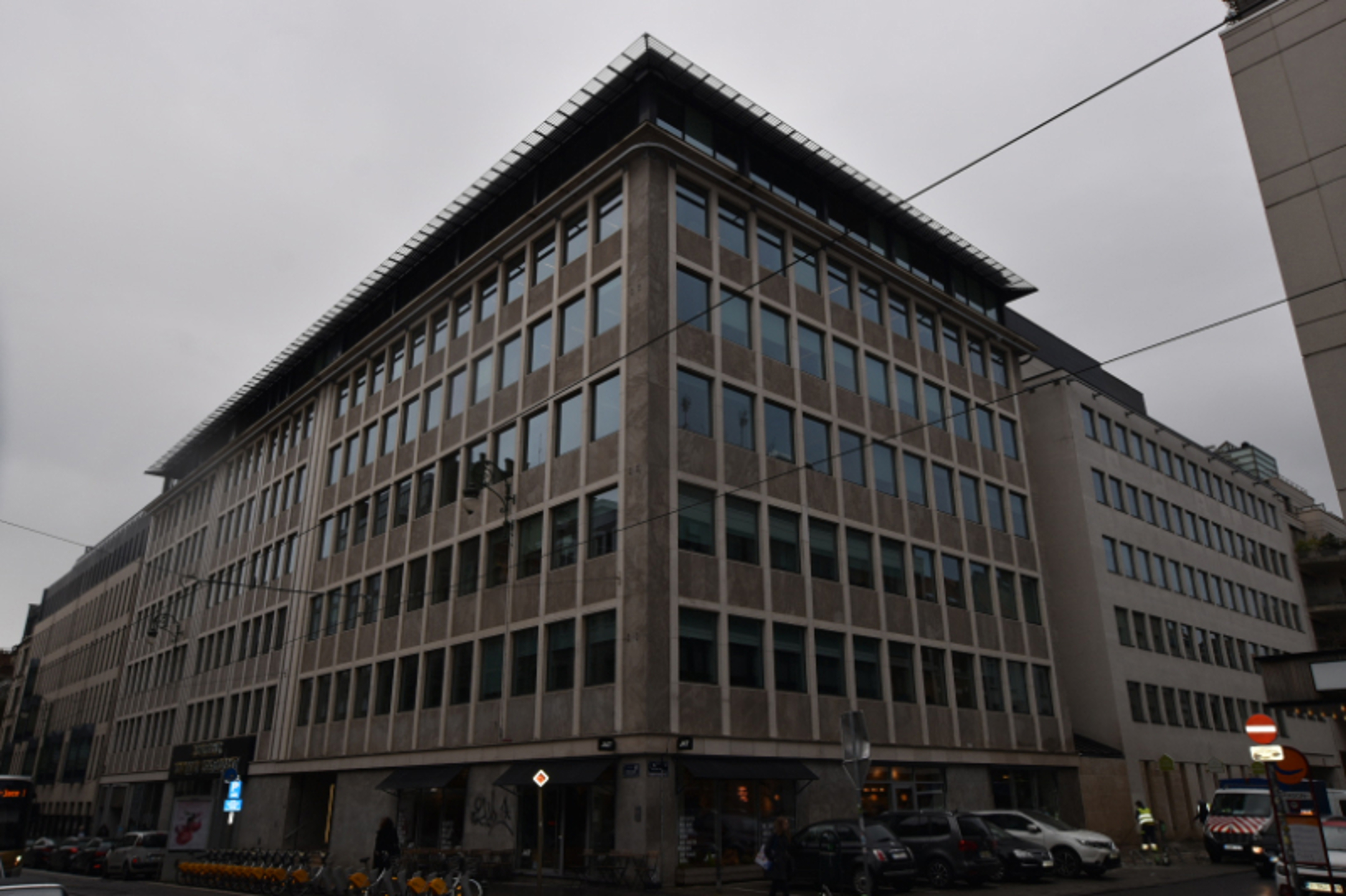 Commercial for rent in Sint-Gillis - photo 2