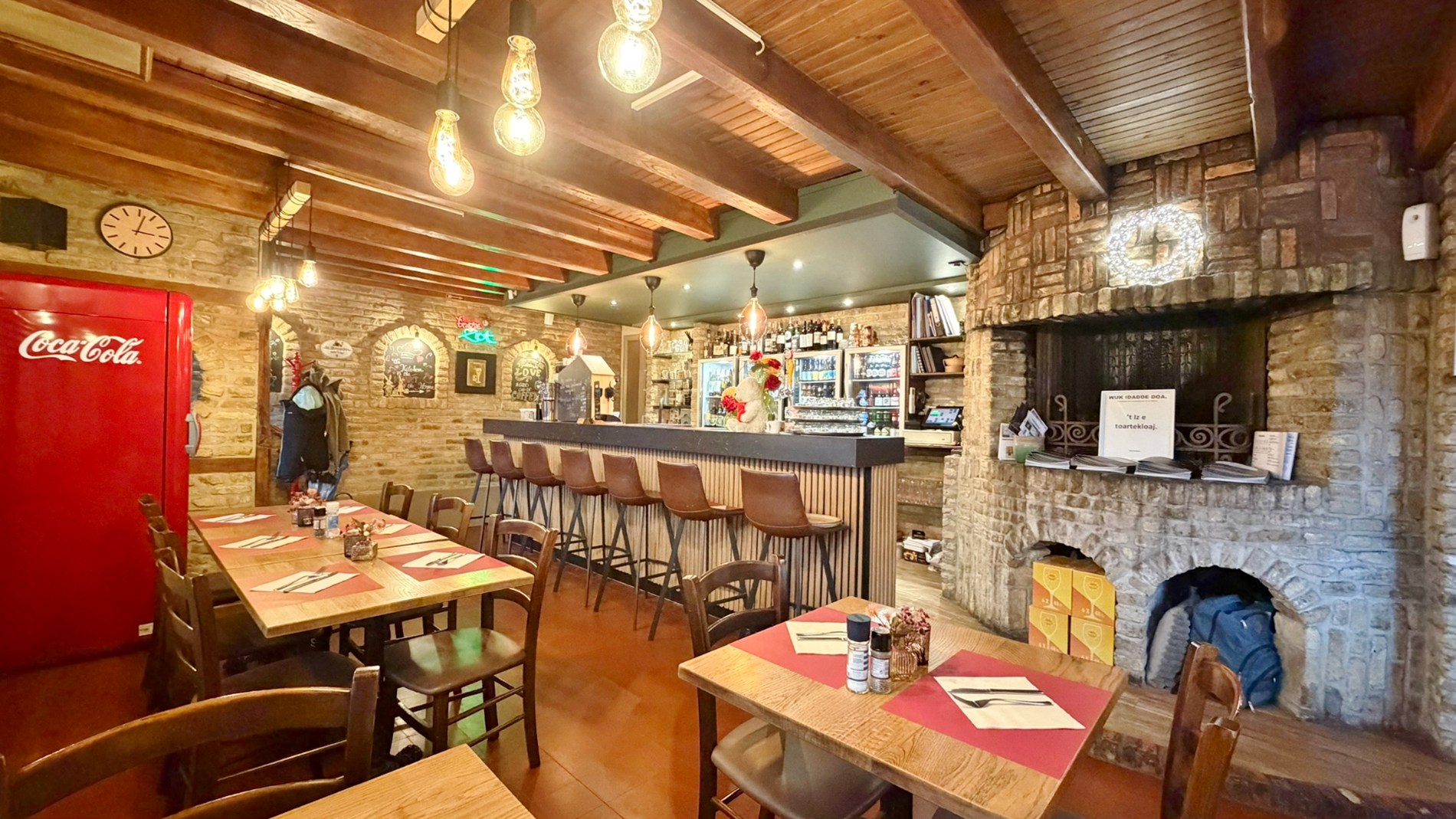 Unieke kans: Instapklaar restaurant met woonst in hartje Watou - foto 5