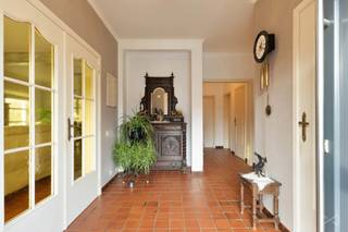 Rustig wonen met zicht op beschermd natuurgebied en toch vlak bij alle voorzieningen? Deze ruime woning in het mooie Boutersem combineert het...