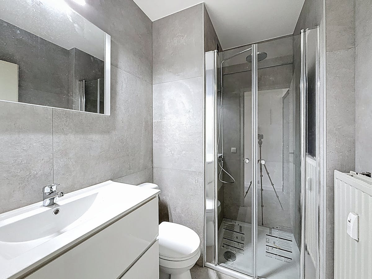 Studio rénové à louer dans le centre de Koksijde - photo 3