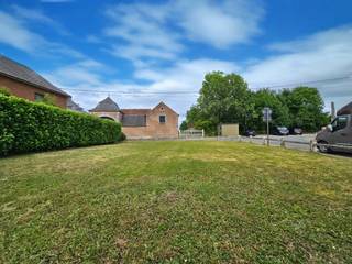 Mooi perceel bouwgrond voor open bebouwing met een opp. van 3a01ca te Walshoutem. Deze grond is idyllisch gelegen met een vlotte verbinding...