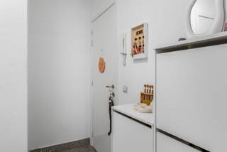 <p>appartement gelegen in Rue Bonaventure 23 bus 2b,1090 jette.<br />apprtement met 2 slaapkamers,badkamer,toiletkamer berging,salon open keuken geinstalleerd.</p><p>enkel dinsdag te bezoeken vanaf 16:00.andere dagen niet mogelijk.mijn gsm is</p><p>Indien de telefoon niet kan opnemen gelieve een bericht te sturen met uw naam en telefoonnumer,ik zal u zo snel mogelijk terugbellen .geen voicemail.dank u</p>