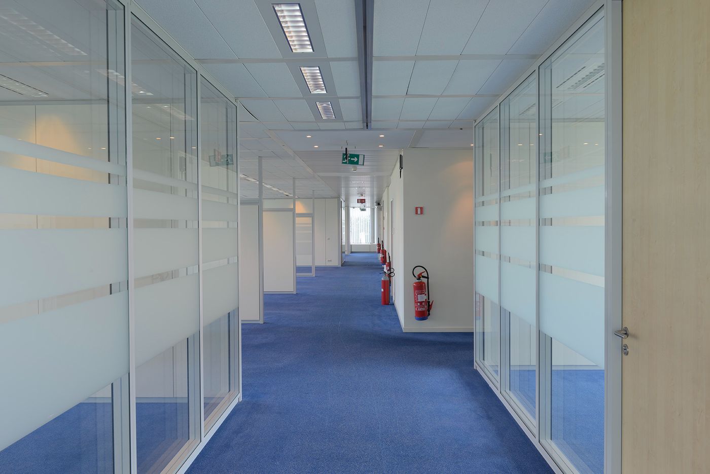 Instapklare kantoor van 866 m² vlakbij de R0 te Vilvoorde - photo 2