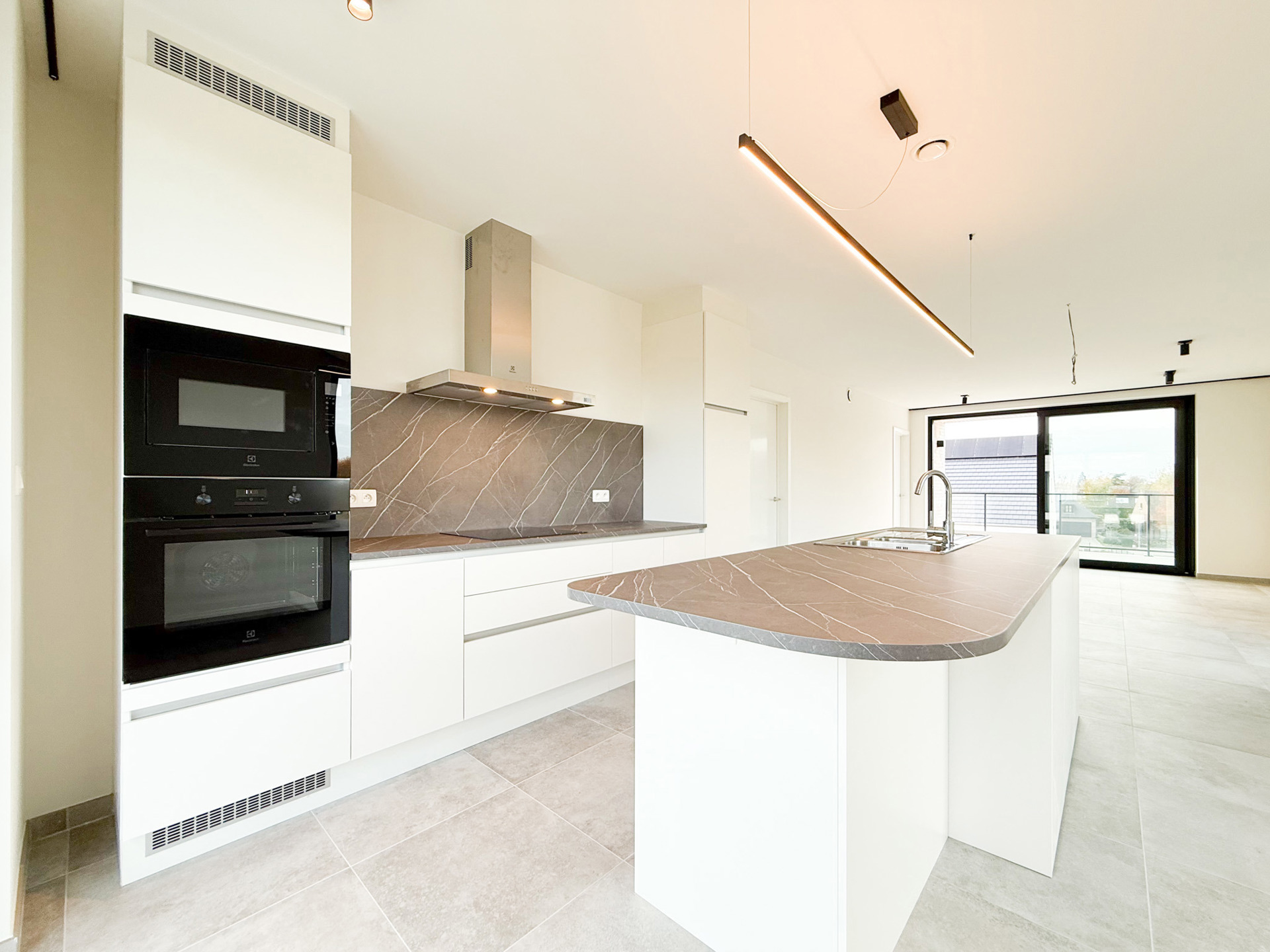 Ruim nieuwbouwappartement met garage in het centrum van Puurs - foto 1