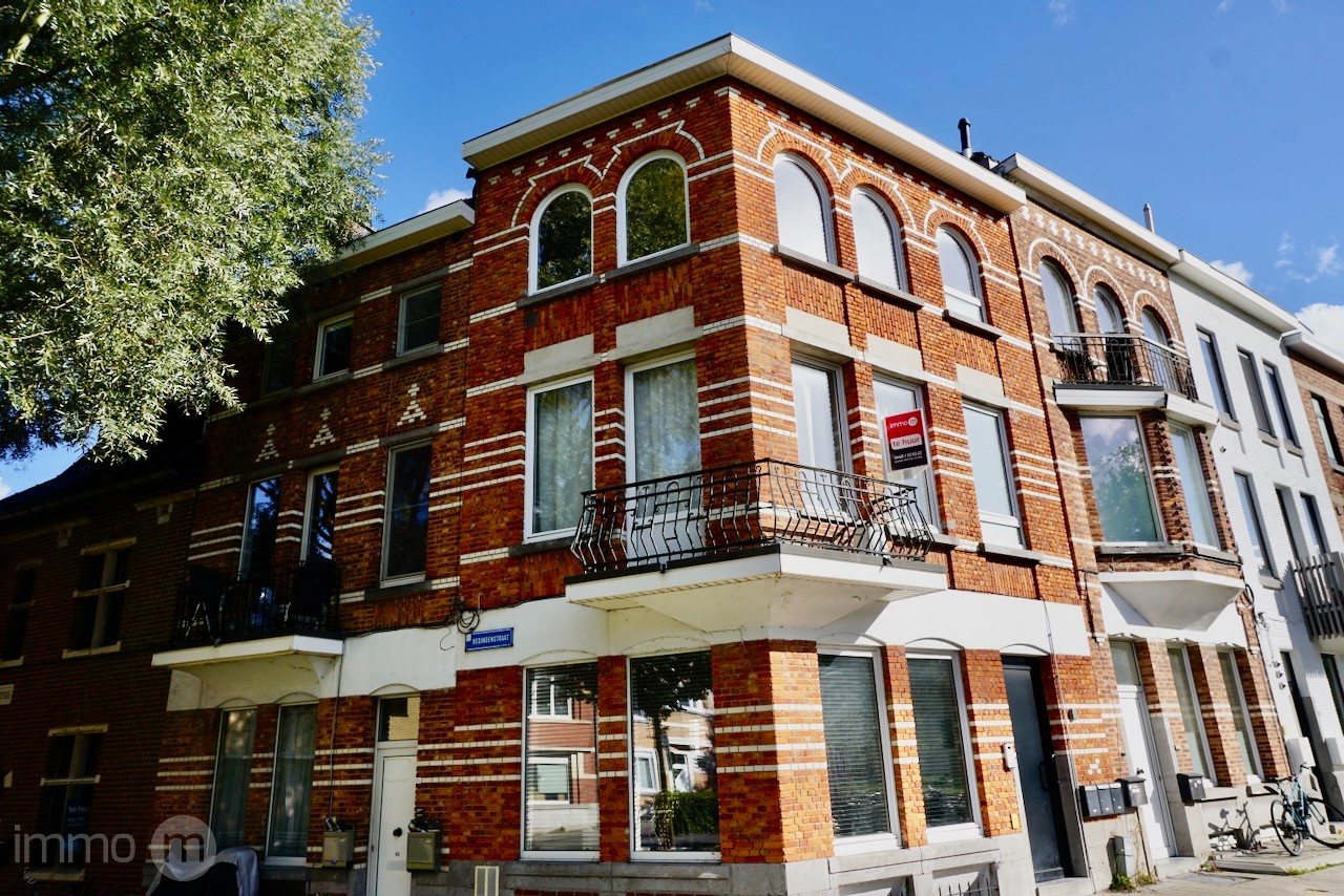Gemeubelde studio 32m2 met aparte slaapkamer en open uitzicht – Tervuursevest Leuven - foto 1