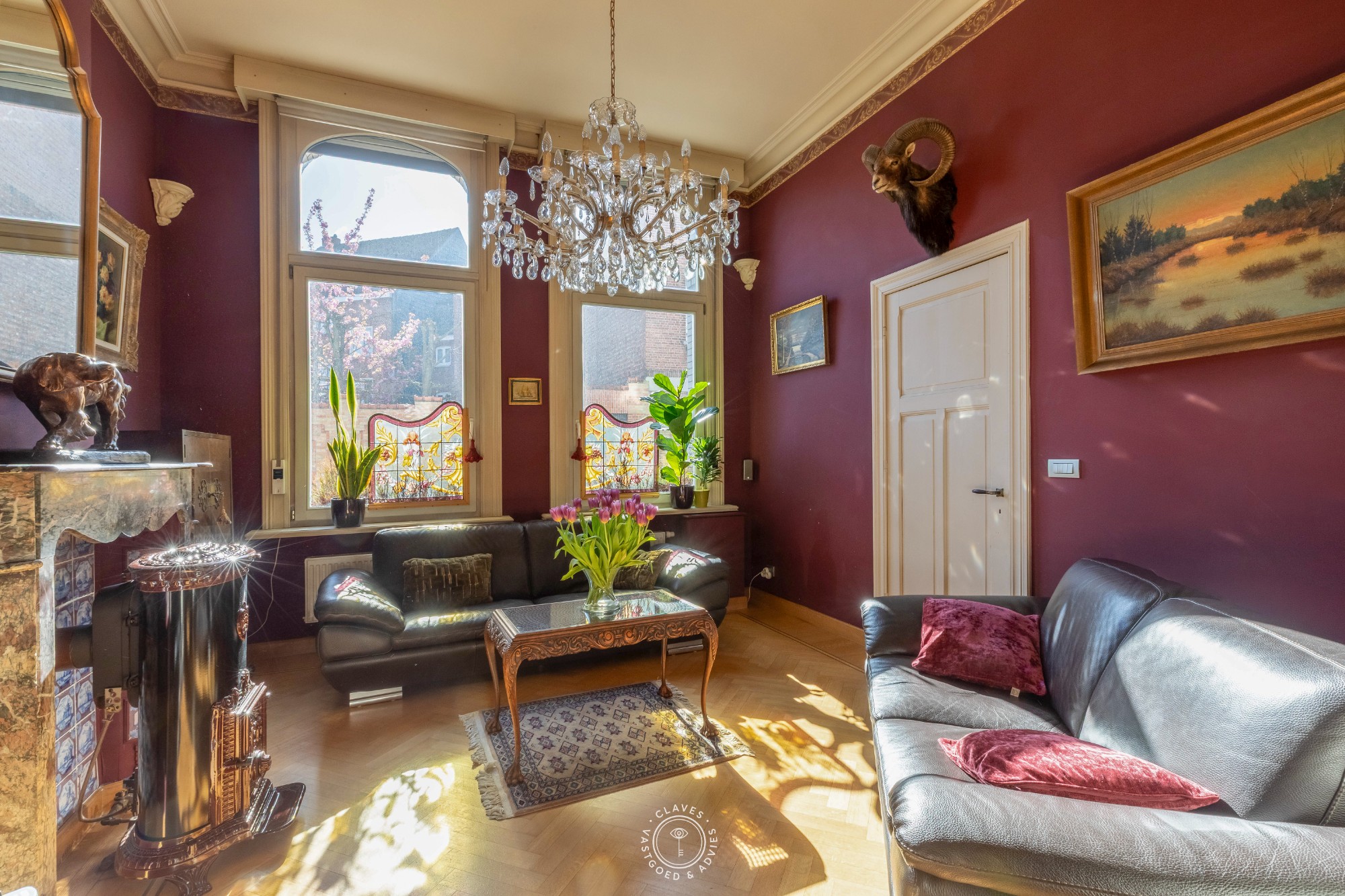 Prachtig gerenoveerd herenhuis met authentieke charme en apart bijgebouw - foto 4